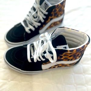 Vans women size 5 black and leopard print sneakers